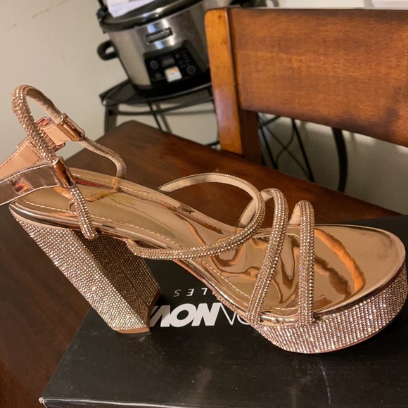 Heels - Picture 7 of 8